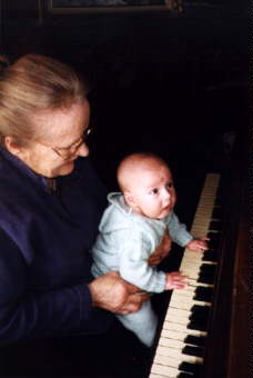 Avery06.jpg (9676 bytes)